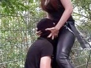 public, gode-ceinture, amateur, anal, fellation, salope, maîtresse, femme-dominatrice, dure