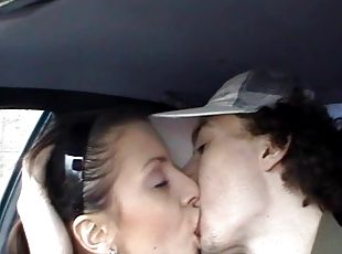 Horny teen blows her boyfriend while he drives