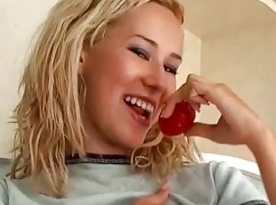 onani, fisse-pussy, skønheder, ung-18, blond, naturlig, fræk, solo, barberet