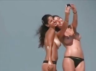 tettone, allaperto, amatoriali, ragazze-giovani, lesbiche, videocamera, spiaggia, voyeur, beccati, brunette