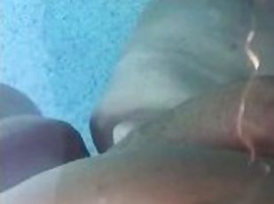 Swimming pool jet on my jiggling fat white thighs and pussy underwa...