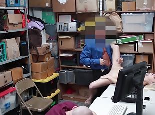 remaja, gambarvideo-porno-secara-eksplisit-dan-intens, gangbang-hubungan-seks-satu-orang-dengan-beberapa-lawan-jenis
