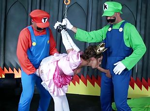 Mario and Luigi naild Princess Peach in a threesome