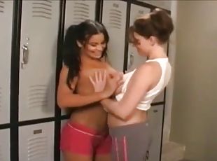 bañando, tetas-grandes, lesbiana, masaje, culazo, ducha