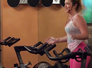 Tattooed Jenna Ashley enjoys jumping on a prick in a gym