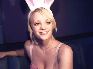 gros-nichons, ivre, chatte-pussy, amateur, jupe-en-l’air, blonde, naturel, solo, rasé, club