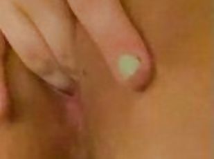 masturbation, fitta-pussy, amatör, leksak, fingerknull, tight, dildo, ensam, rakad, vått