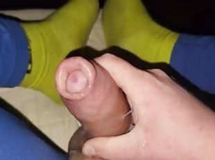 masturbare-masturbation, jet-de-sperma, pula-imensa, picioare, tanar18, sperma, fetish, sala, pula