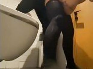 baignade, public, gode-ceinture, lesbienne, baisers, toilette, gode, maîtresse, domination