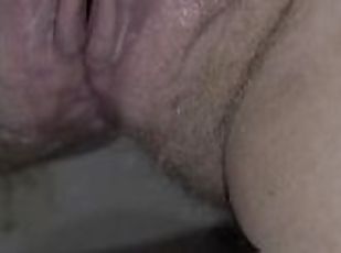 poilue, vieux, orgasme, pisser, chatte-pussy, giclée, amateur, mature, milf, doigtage