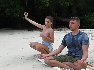 Meditation on the beach ended with a blowjob