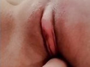 clitoris, masturbare-masturbation, orgasm, pasarica, amatori, bunaciuni, tanar18, rasa, alb, realitate