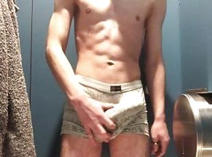 masturbation, amateur, ejaculation-sur-le-corps, énorme-bite, gay, branlette, jeune-18, collège, ejaculation, européenne