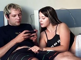 Step Sister Fuck Step Brother When He Playing Phone - And He Cum Se...