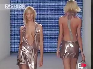 Topless Fashion Show-Nudes on the Catwalk-NSFW Fashion-Model oops