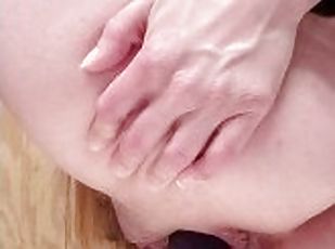 imbaiere, masturbare-masturbation, orgasm, amatori, jucarie, blonda, calarind, dildo, solo, tatuaj