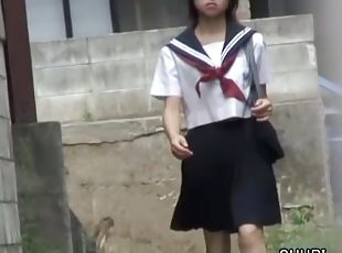 Slender nurse got panty and belly seen on sharking video