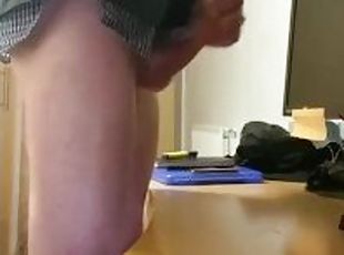 Manager wanks big cock to cumshot in office, big dick hung married ...