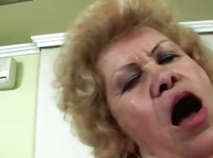 Kinky fat pussy granny sharing secret for staying horny all these y...