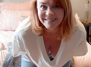 onani, brystvorter, orgasme, squirt, amatør, milf, leke, truser, alene, jeans