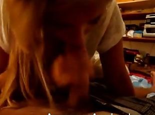 Cute blonde teen gives a nice blowjob in homemade sex video
