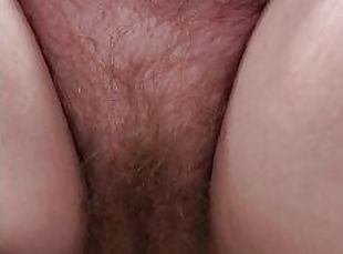 gros-nichons, poilue, masturbation, pisser, public, chatte-pussy, amateur, ados, joufflue, solo