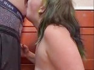 amatör, avsugning, milf, creampie, fingerknull, pov