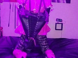 femme-de-ménage, transsexuelle, anal, jouet, bdsm, gode, fétiche, latex, solo, bâillonnement