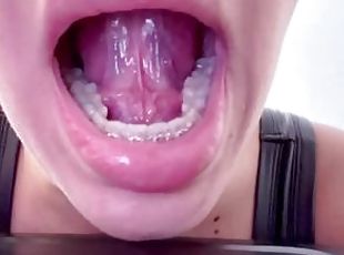 The giantess Samira deposits her saliva in a glass before eating yo...