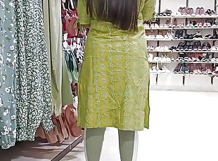 Step Sister ko jabardasti Shopping Mall bol kar apne Room le jakar ...