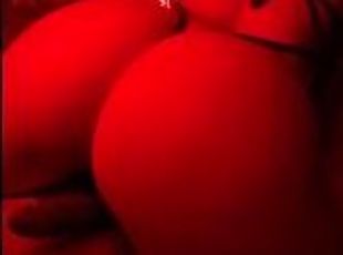 SHAKING MY JUICY SOFT ASS ON MY MANS DICK