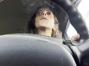 amateur, coche, primera-persona, cabalgando, fetichista, a-solas, fumando, morena