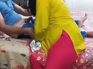 Desi Kam Wali Ki Malik Ne Khoob Chut Mari - Hot Indian Maid And Hou...