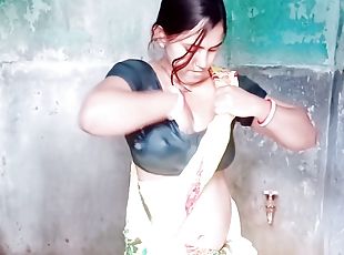 Bengali Bhabhi In Bathroom Full Viral Mms (cheating Wife Amateur Ho...
