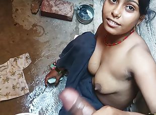 Sexy Wife In Aaj Bhi Maine Apni Biwi Ki Washroom Main Gaand Ki Chud...