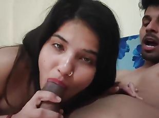 Indian Bhabhi - Indian couple makes money by fucking in amateur hom...