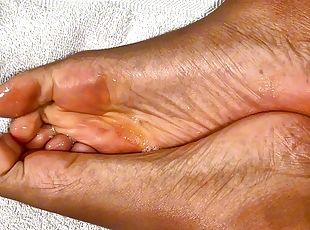 Mommy Spits on Her Feet for You to Worship