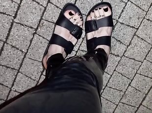 Sexy crossdresser feet