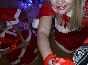 Two Beautiful Christmas Mothers Blonde Fucked In Anal Under The Tre...