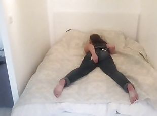 masturbation, orgasm, amatör, brudar, fötter, ensam, jeans, påklätt-sex, verklighet