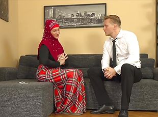 A woman in a hijab stole the savings and has to pay with her pussy