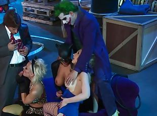 Wonder-babe  Joker and spills his radioactive milk - XXX cosplay orgy!