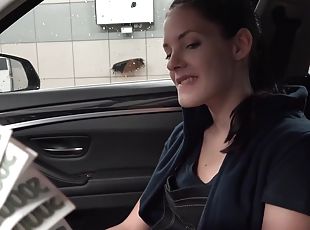 Anie Darling In Car Wash