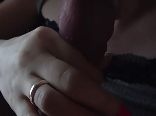 blowjob-seks-dengan-mengisap-penis, penis-besar, deepthroat-penis-masuk-ke-tenggorokan, sudut-pandang, sperma, berambut-cokelat