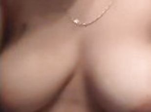 masturbation, amateur, ados, latina, butin, ejaculation, solo, fumer, tatouage