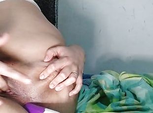 puwet, dyakol-masturbation, baguhan, puwetan, mga-nene, dalagita, laruan, doble, pov, unang-beses