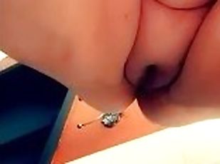 klitta, masturbation, orgasm, pissande, fitta-pussy, amatör, milf, bbw, piercad, fetisch