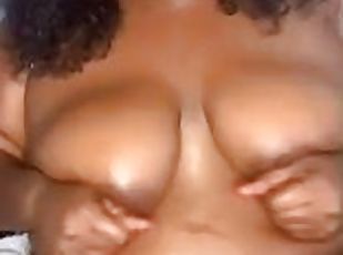 tetas-grandes, masturbación, amateur, negra-ebony, madurita-caliente, masaje, regordeta, perfecto, fetichista, a-solas