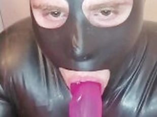 amatieris, minēts, spēļmanta, dzīļiriklā, bdsm, pov, dildo, fetišs, lateks, solo