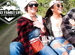 AKGINGERSNAPS & Lana Mars in Poly Family Life: Alaska Road Trip - E...